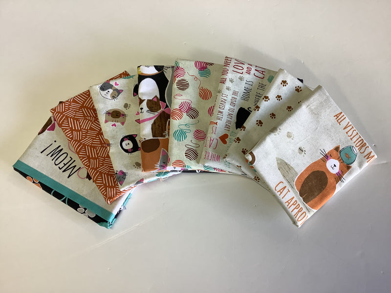 Fat Quarter Bundle Purrfect Paws light