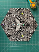 Hexagon Braid Runner Kit - Linework